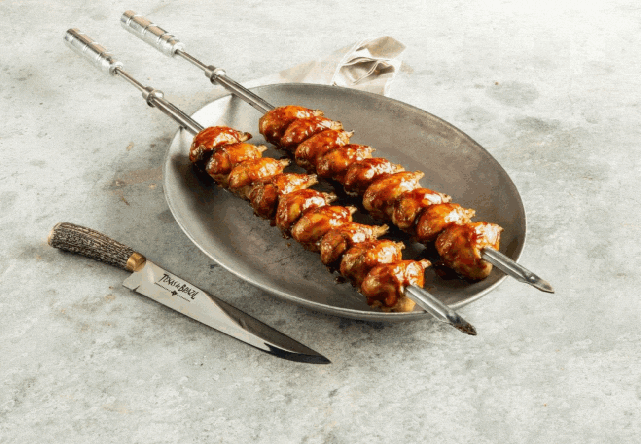 SAVOR OUR ZESTY BBQ CHICKEN DRUMSTICKS